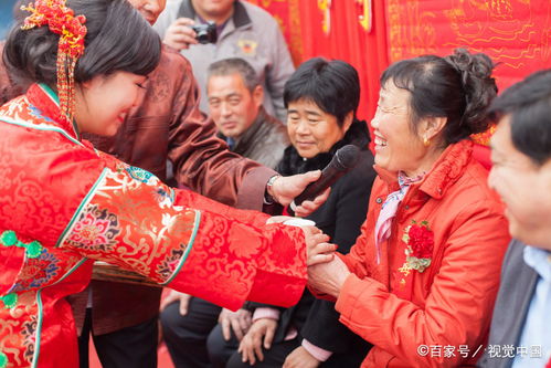 由两场婚礼想到的：极简与传统，幸福的真谛