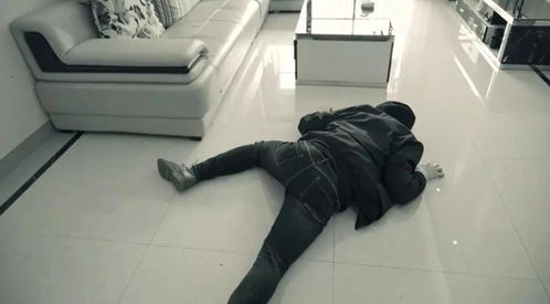 男子登泰山途中突发意外不幸离世，背后故事令人深思