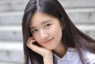 赵露思穿搭被清华大学老师上课介绍，时尚与学术的碰撞