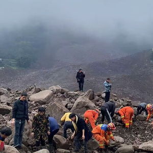 亲历筠连山体滑坡：一场与时间赛跑的救援