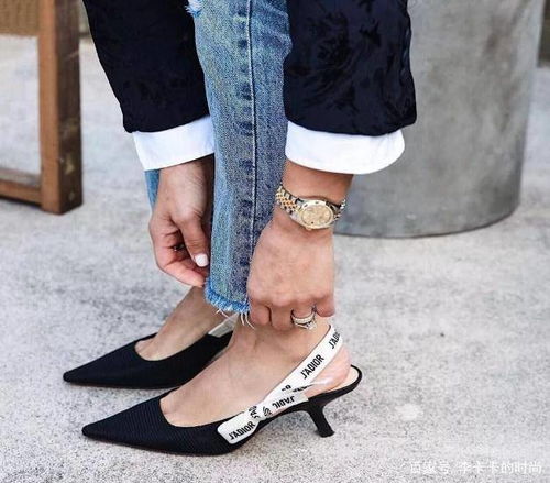 女孩进店随手一扔，把鞋扔进别人火锅：一场荒诞事件的反思