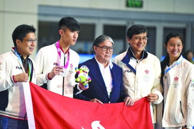 霍启刚回应香港队员赛后被围殴事件：正义不会缺席