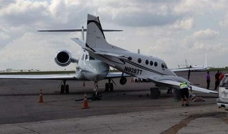 亲历者视角：美两飞机地面碰撞事故背后的震撼与反思