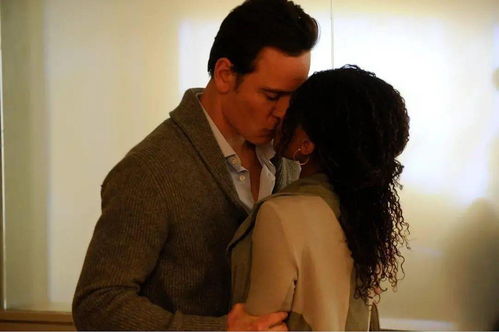 秀恩爱羞耻症：当爱情成为一种心理负担