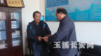 联防队员见义勇为却被解雇：英雄为何要流血又流泪？