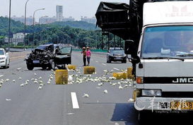 越野车悲剧：丈夫、儿子及保姆命丧追尾事故，肇事司机判三缓五引发争议