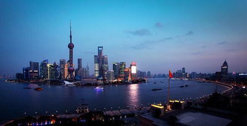 一线城市打工人，被老家的“豪车”卷飞了