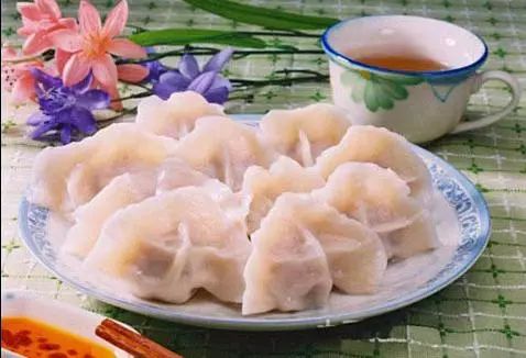 从穷到装都装不出有钱，饺子导演如何逆袭成为国产动画之光