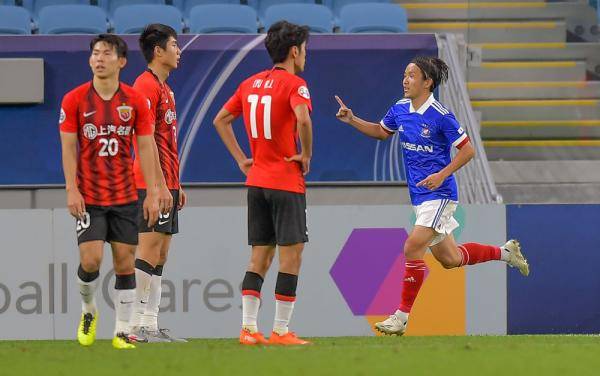 横滨水手1:0上海申花：一场亚冠焦点战的深度解析