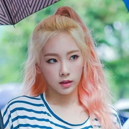 敖瑞鹏的金发造型：从艺术学院到模特圈，他如何用颜值和实力征服观众