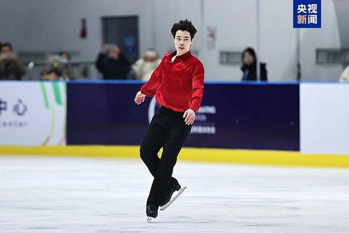 亚冬会赛场上的荣耀时刻：见证中国冰雪健儿的辉煌收官