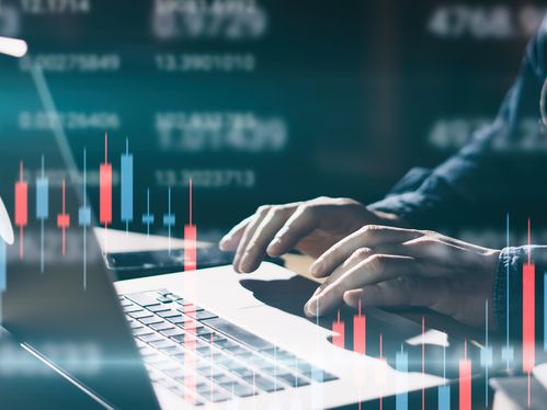 DeepSeek-R1超高幻觉率解析：为何大模型总“胡说八道”？