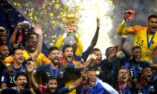 菲律宾杂牌军夺冠，韩国队泪洒领奖台：一场令人震撼的逆袭之战