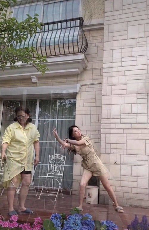 黄圣依情人节晒花：浪漫背后的故事