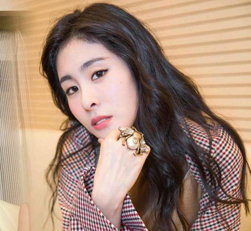 张碧晨喊话饺子哪吒：不要有压力，音乐之路我们一起前行