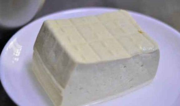 年豆腐：一段关于家的记忆