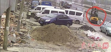 叉车司机偷贵金属矿石过安检，真相令人震惊！