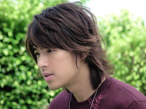 李威失联事件：堂弟李易最新回应，真相逐渐浮出水面