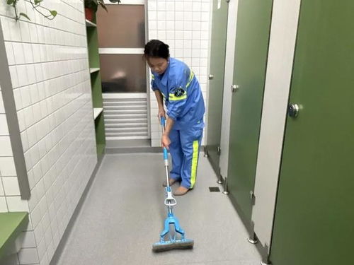 佛山公司规定如厕时间引热议：小便超2分钟罚款，合理还是违法？