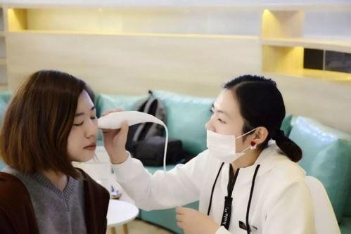 外国人体验抖音神游：从尖叫小鸡到声带魂游的爆笑之旅