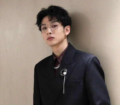 齐思钧女朋友参加综艺，粉丝力挺偶像：小齐需要休息！