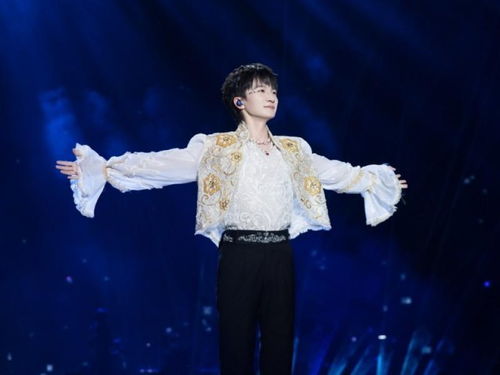 周深伦敦演唱会取消后现身致歉：身体原因延期，粉丝们如何回应？