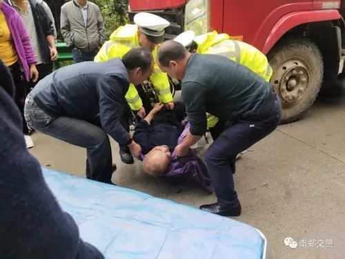 菜刀哥李坤朋突发重病昏迷进ICU：陪练16年的背后故事