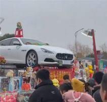 套圈中170万玛莎拉蒂男子：从狂欢到冷静，他的折现之路