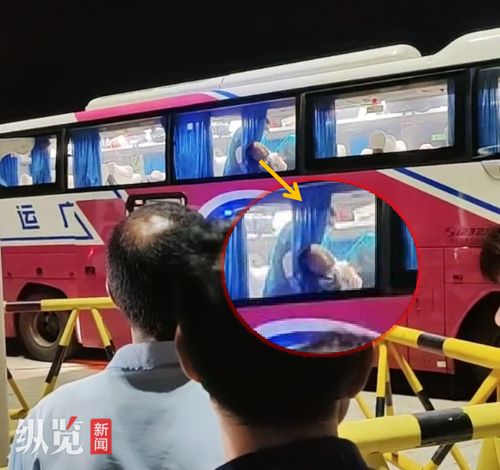 雪天大巴停无人区，游客被迫购物？揭开背后的真相