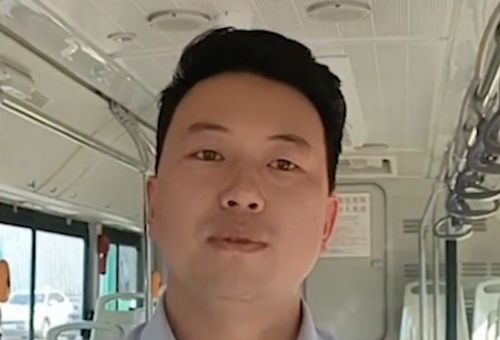 女孩误会聋哑司机遭赶下车，滴滴官方回应事件始末