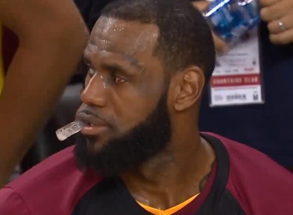 陶勇医生谈郭艾伦眼睛受伤：球场暴力需反思