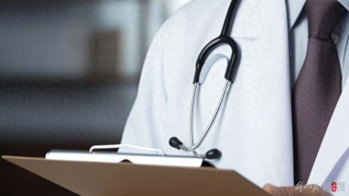 DeepSeek看病：从AI医疗的救星到全民健康的福音