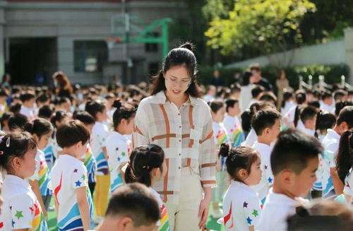 上海中小学生用DeepSeek赶作业，家长如何正确引导AI使用？