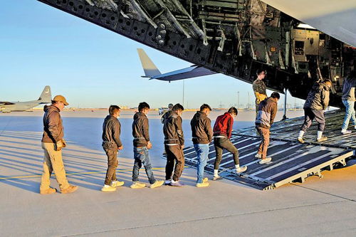 白宫非法移民遣返视频引发全球争议：人道主义还是冷酷政策？