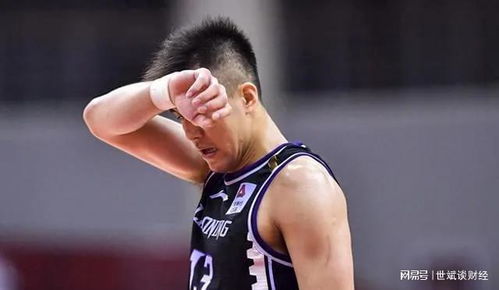 郭艾伦谈训练中意外受伤：队友并非故意，自己正在积极恢复