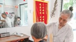 员工偷换理发店收款码3年窃取189万：一场隐蔽的骗局