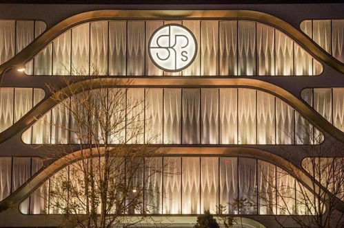 中产消费新宠：南京德基如何超越北京SKP？