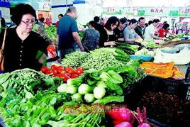 高中生的视角：一高中禁带面包后菜价降5毛，背后的故事