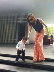 胡静老公从事殡葬行业：揭秘背后的温情与误解