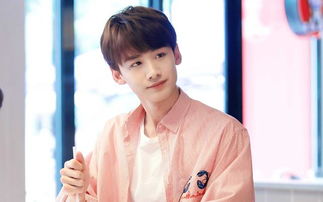 白敬亭猛男版手势舞，他竟然跳得这么有魅力！