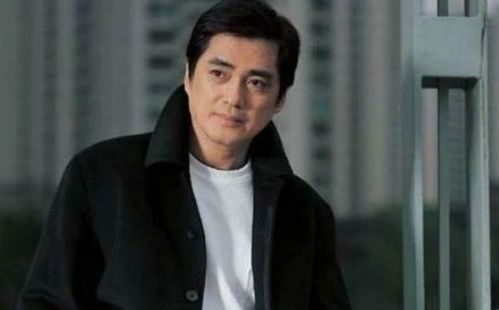 汤镇宗的多面演绎：从经典角色到情感共鸣