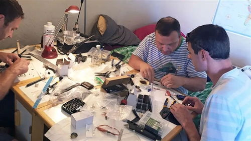 真上天了！马斯克投资的飞行汽车试飞成功：未来出行新革命