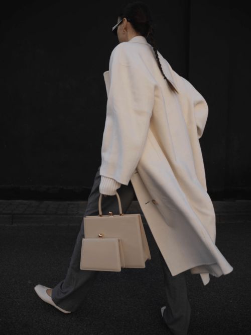 揭秘：你衣柜里穿了多年的衣服，真的还能继续穿吗？