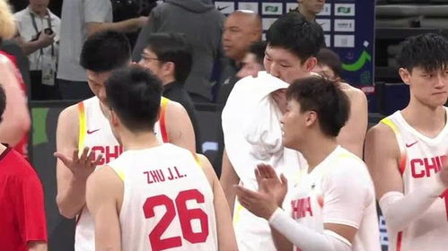 中国男篮大胜关岛：一场实力悬殊的较量