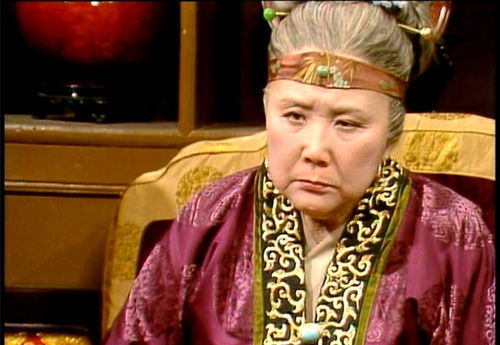 贾母摆酒欲送薛家，宝钗一出戏化解尴尬局面