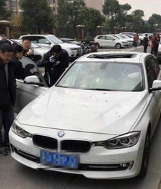 宝马突发全车无电！车主的惊魂一刻与新能源车的里程焦虑