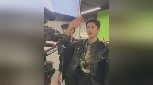 王鹤棣肉眼可见的慌乱：一场失控的录制现场