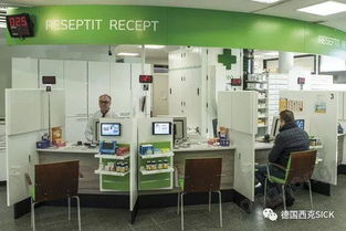 智慧药房中的机器人“药师”：未来医疗的新篇章