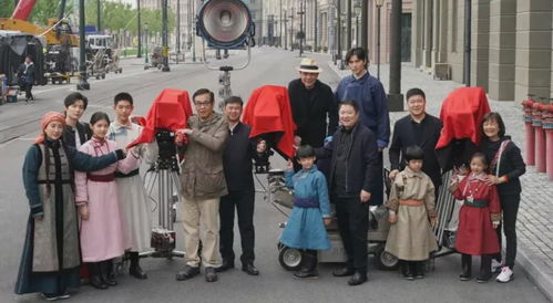 揭秘娱乐圈“轧戏”现象：是劳模还是职业有亏？