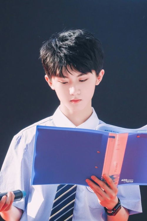 马嘉祺一句话引发的热议：从快乐星球到非洲土著